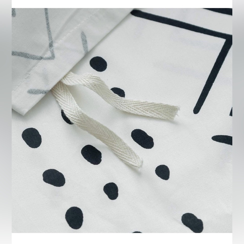Black + white boho design duvet cover set king sized (3pcs). - Picture 2 of 7
